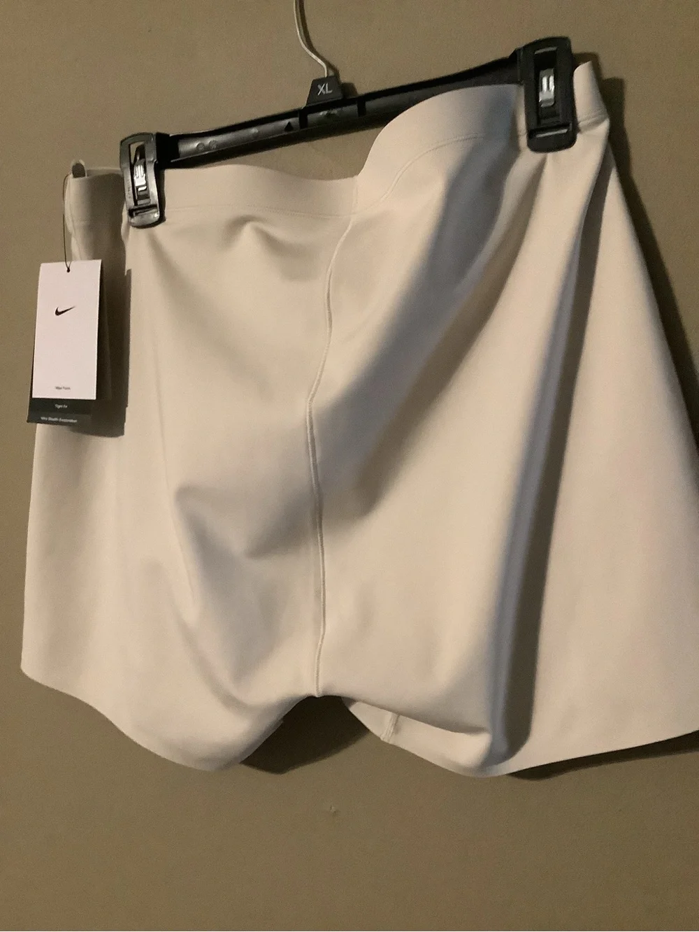 Nike Women’s White Athletic Shorts with Subtle Swoosh